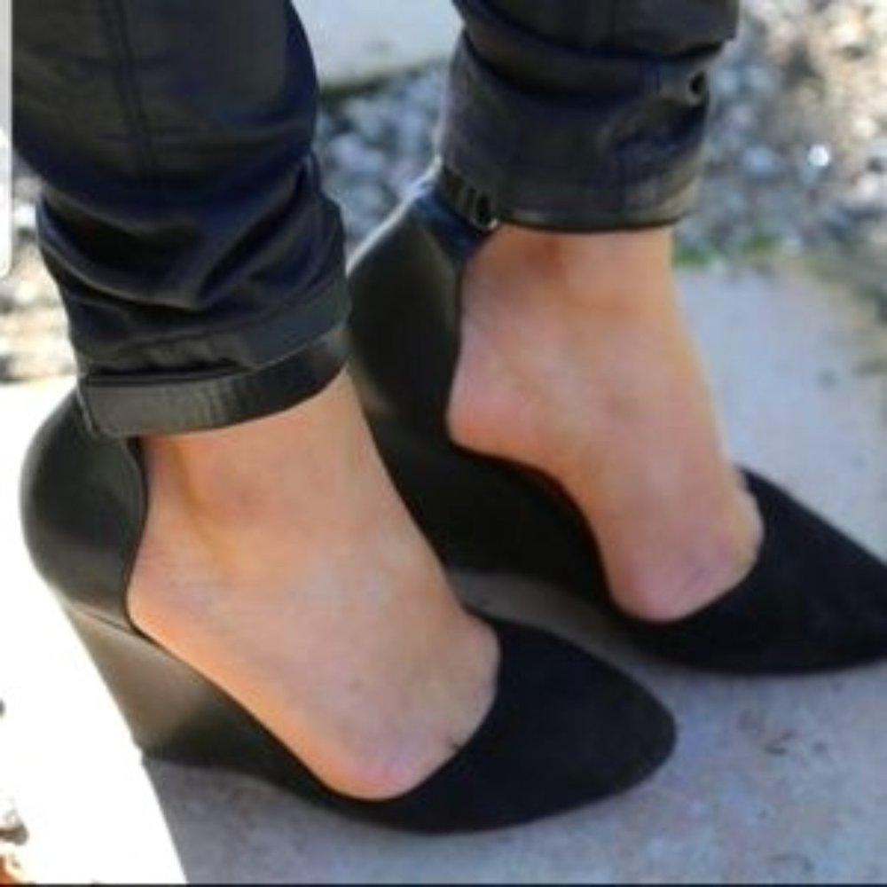 Isabel Marant Black Suede Wedges 11
